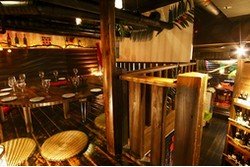 サプライズ居酒屋 南国食堂 ヤシの樹